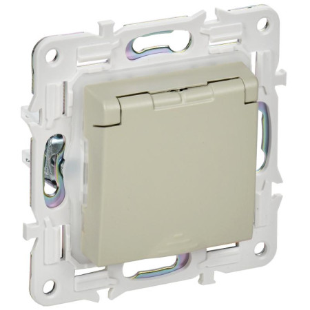 SKANDY Розетка з/к/ш кр. 16А IP44 SK-R11B бежевый